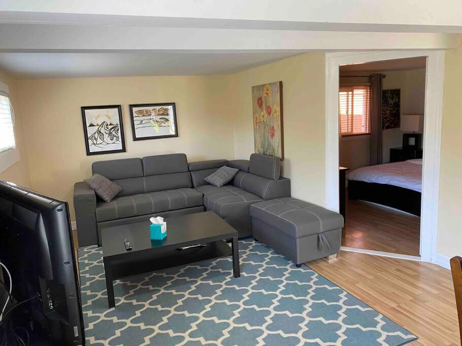 Adorable 2-Bedroom Guesthouse With Free Parking Victoria Exterior foto